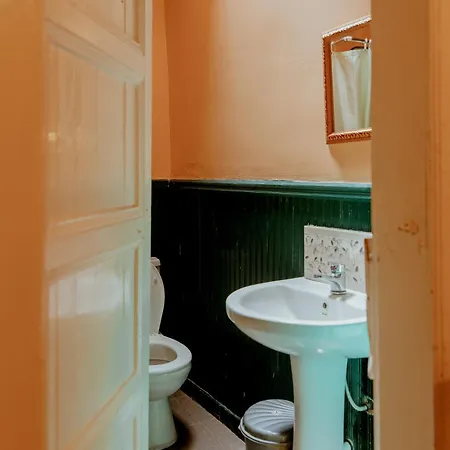 Backpackers אכסניה