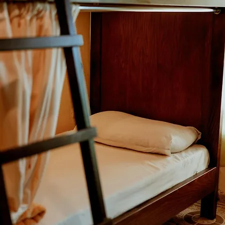 Хостел Backpackers *