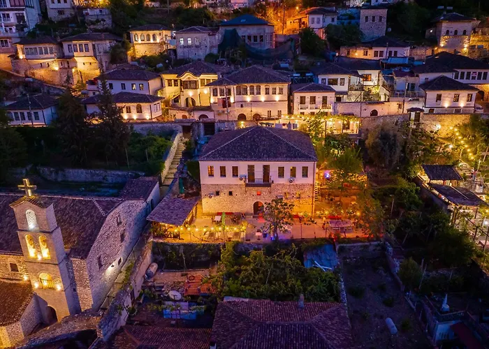 Backpackers Μπεράτ