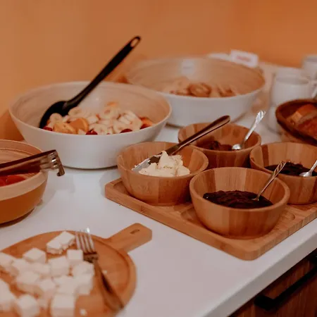 Backpackers Albergue Berati